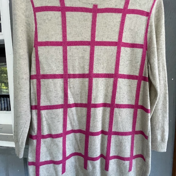J.Crew Women’s small Beautiful bright pink/light tan merino wool blend sweater - Picture 5 of 7